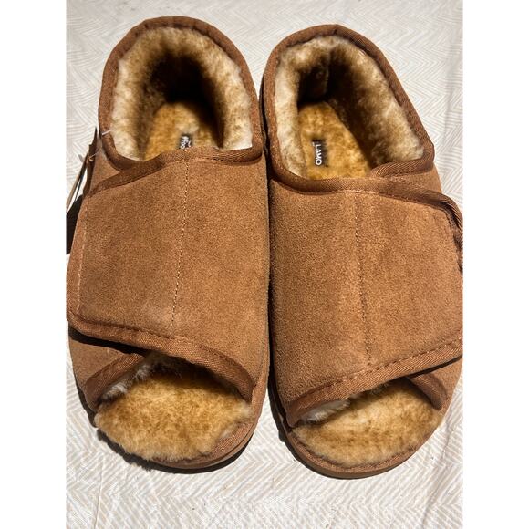 Lamo Men's Cow Suede Leather Open Toe Slipper Large Chestnut Sheepskin Fur NWT - Picture 3 of 4